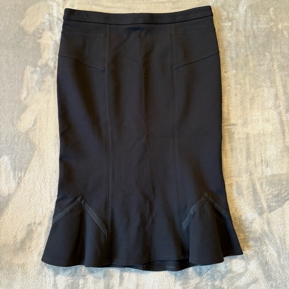 Body By Victoria Elegant Classic Zig-Zag Hem Sleek Black Skirt Sz 6